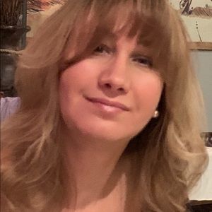 Meet your Posher, Lucy